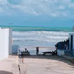 Appartement S1 Vue Mer A La Marsa